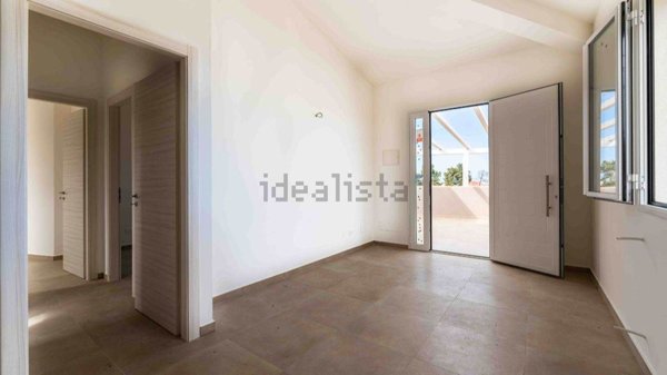 appartamento in vendita a Campofelice di Roccella