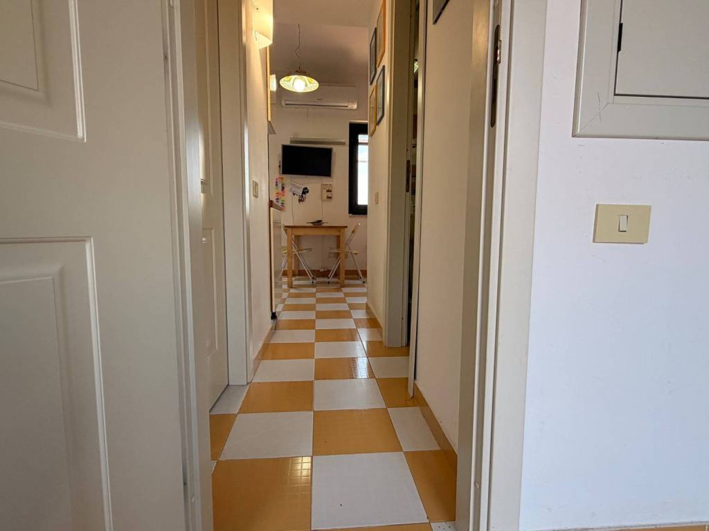 casa indipendente in vendita a Campofelice di Roccella