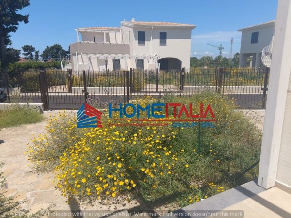 appartamento in vendita a Campofelice di Roccella