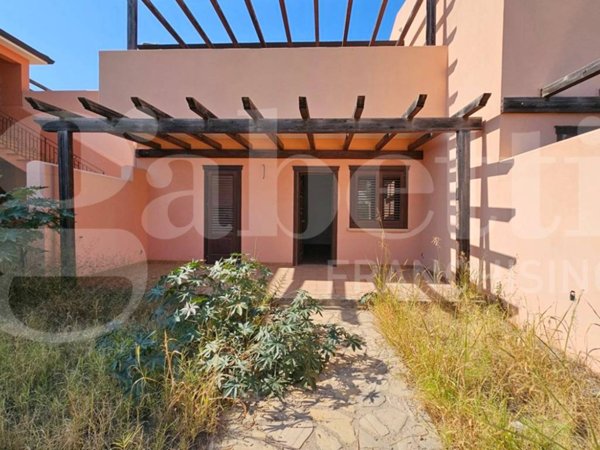 appartamento in vendita a Campofelice di Roccella