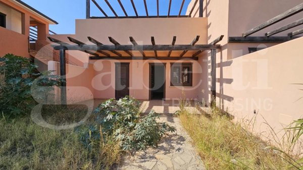 appartamento in vendita a Campofelice di Roccella