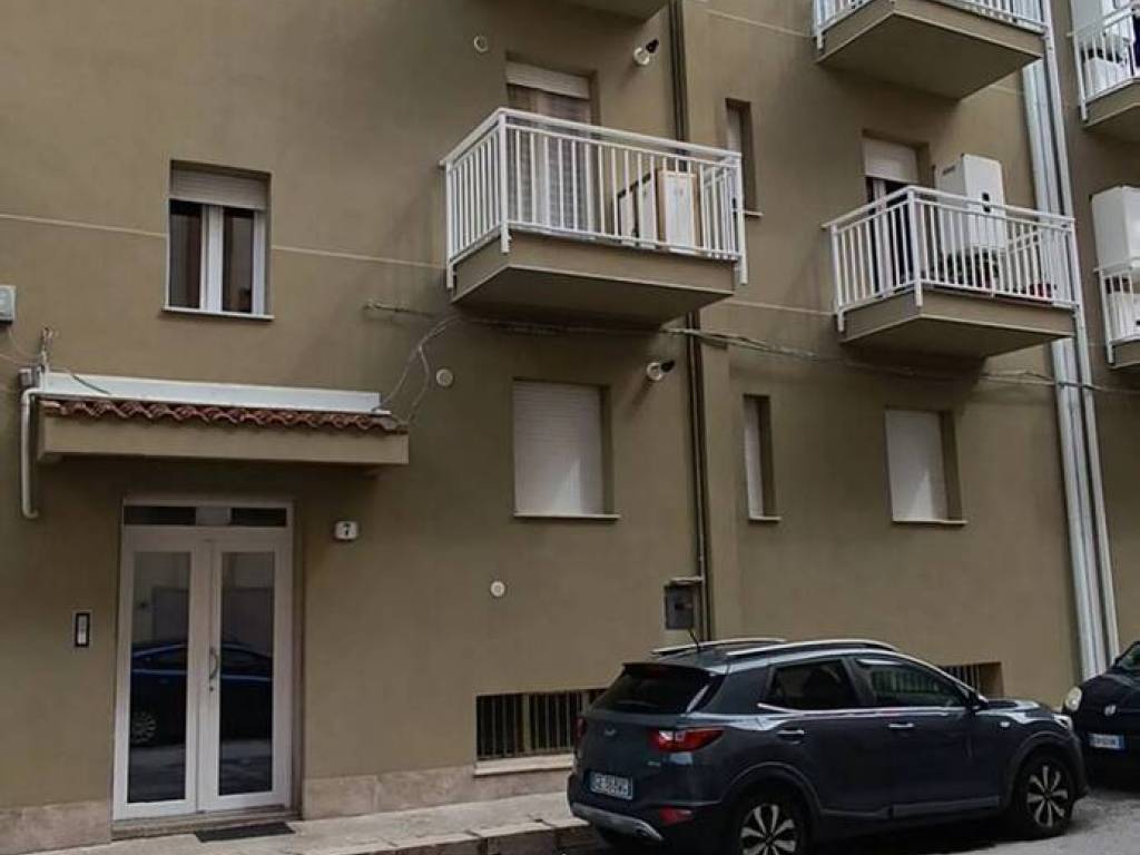 appartamento in vendita a Campofelice di Roccella