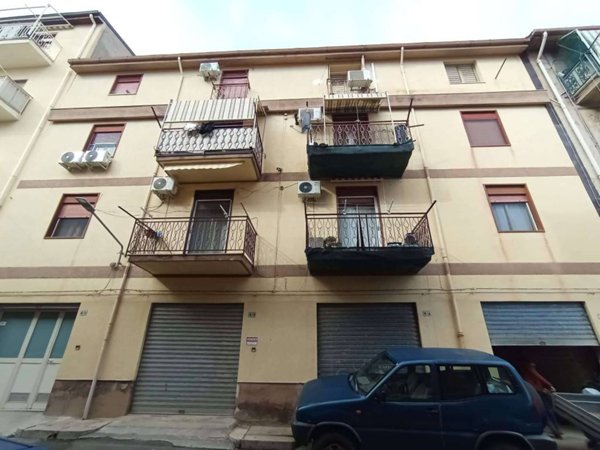 appartamento in vendita a Campofelice di Roccella