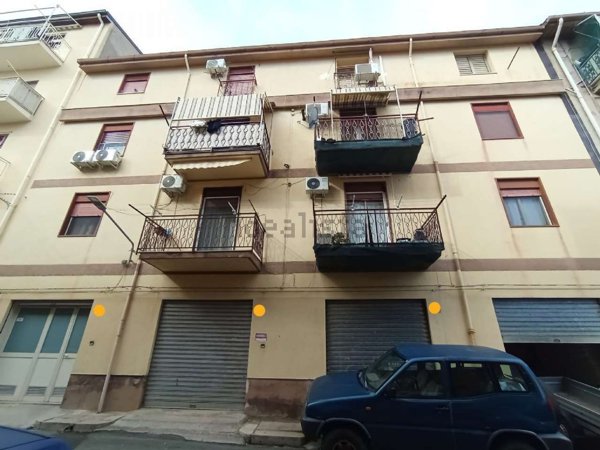 appartamento in vendita a Campofelice di Roccella