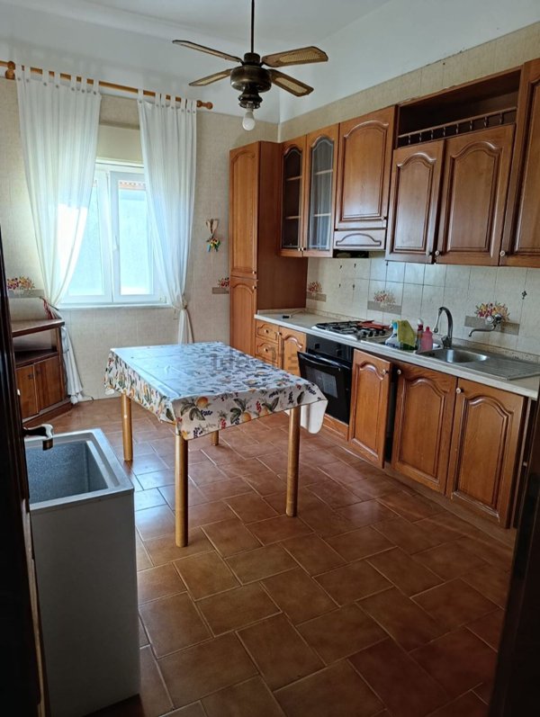 appartamento in vendita a Campofelice di Roccella