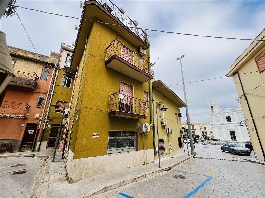 appartamento in vendita a Campofelice di Roccella