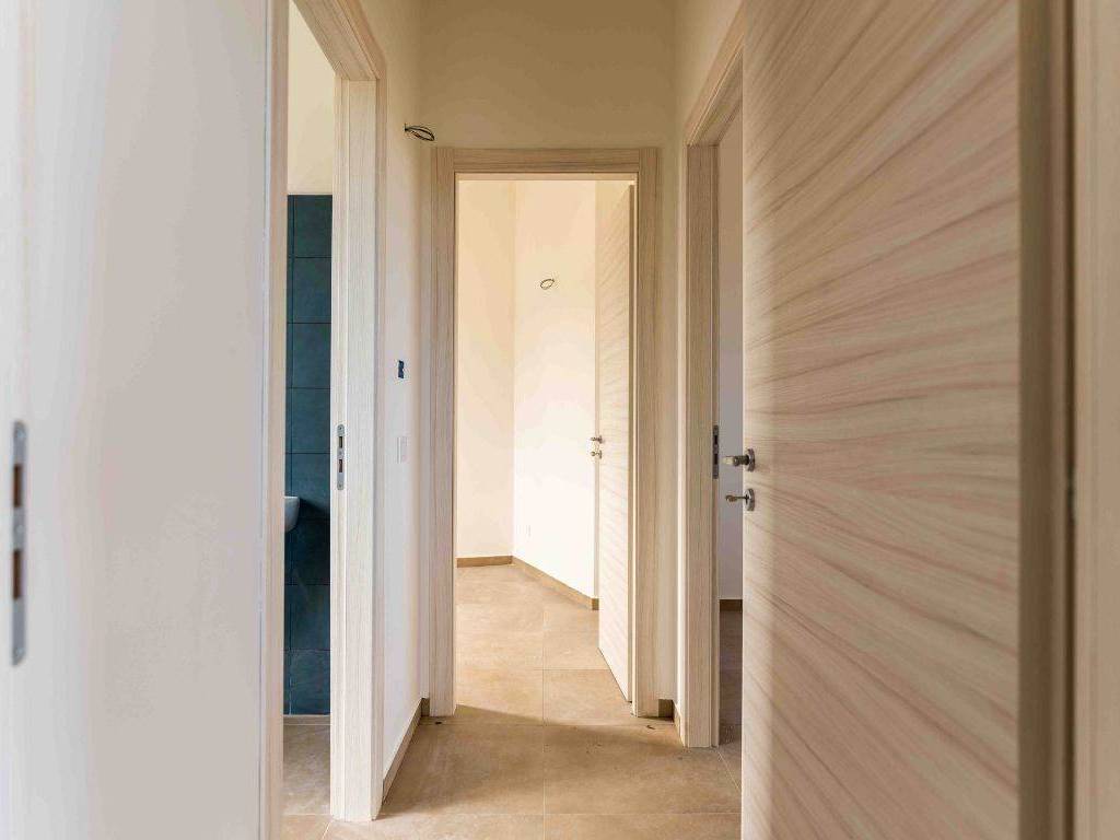 appartamento in vendita a Campofelice di Roccella