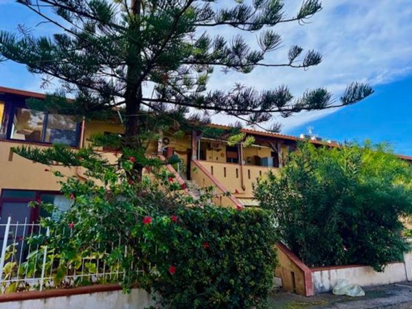 appartamento in vendita a Campofelice di Roccella