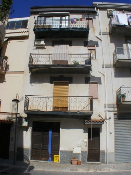 casa indipendente in vendita a Campofelice di Roccella