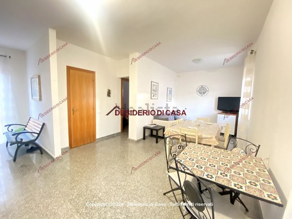 appartamento in vendita a Campofelice di Roccella