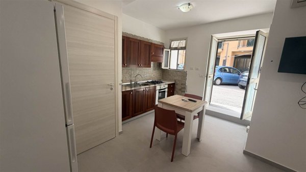 appartamento in vendita a Campofelice di Roccella