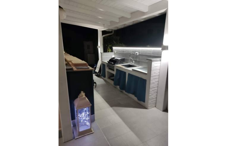 casa indipendente in vendita a Campofelice di Roccella