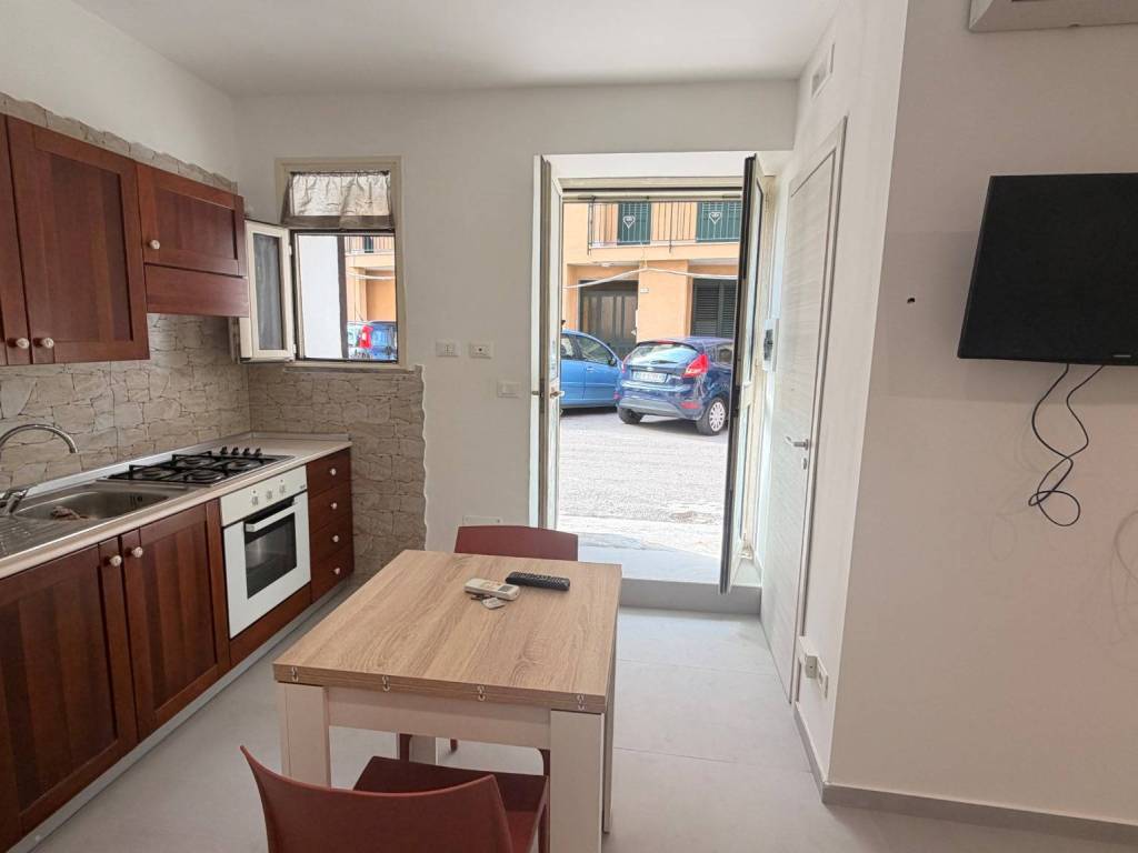 appartamento in vendita a Campofelice di Roccella