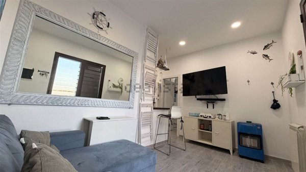 appartamento in vendita a Campofelice di Roccella