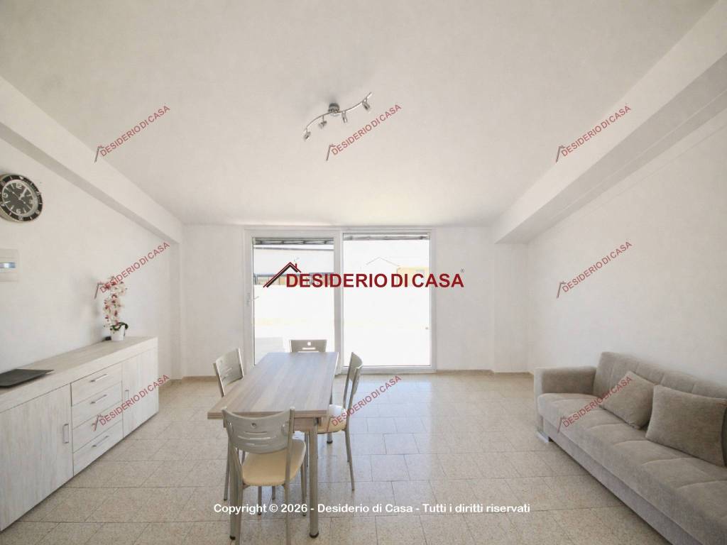 appartamento in vendita a Campofelice di Roccella