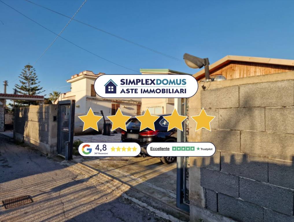 casa indipendente in vendita a Campofelice di Roccella