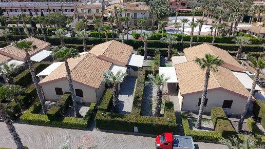 casa indipendente in vendita a Campofelice di Roccella