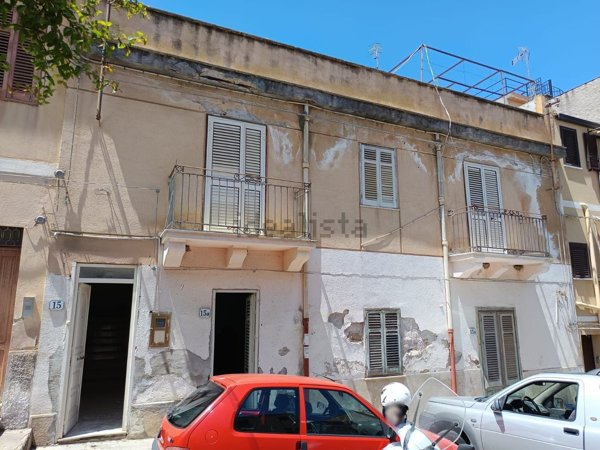 casa indipendente in vendita a Campofelice di Roccella