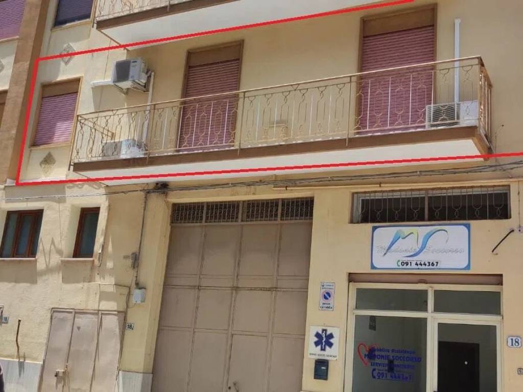 appartamento in vendita a Campofelice di Roccella
