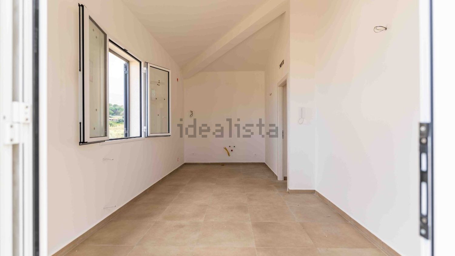 appartamento in vendita a Campofelice di Roccella