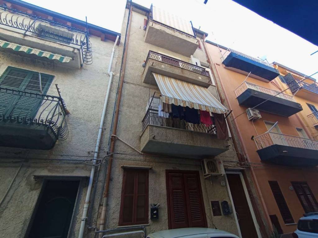appartamento in vendita a Campofelice di Roccella