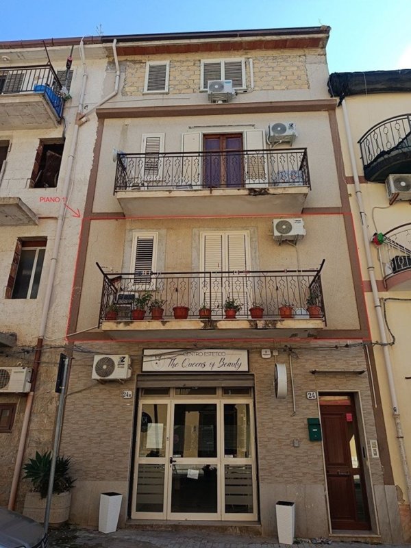 appartamento in vendita a Campofelice di Roccella