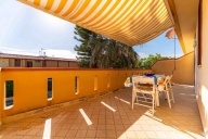 appartamento in vendita a Campofelice di Roccella