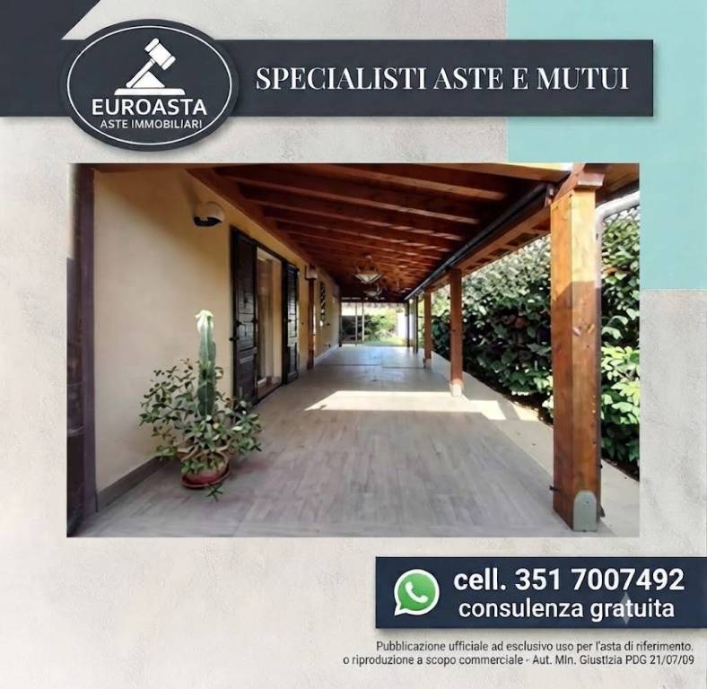 casa indipendente in vendita a Campofelice di Roccella