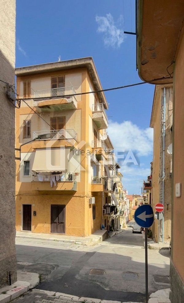 appartamento in vendita a Campofelice di Roccella