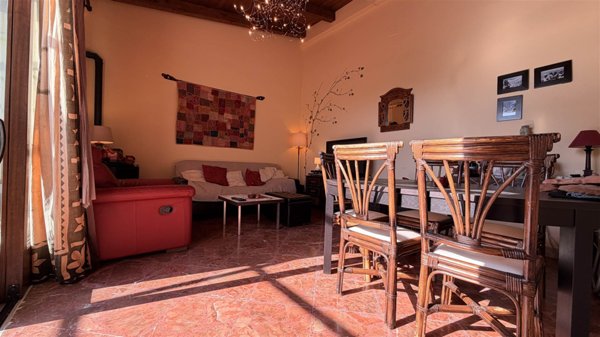 appartamento in vendita a Campofelice di Roccella