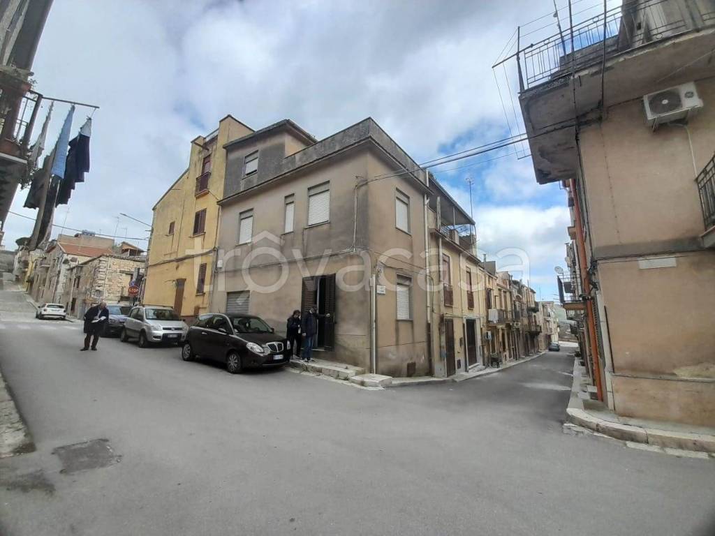 appartamento in vendita a Campofiorito