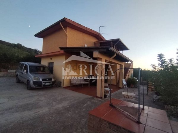 casa indipendente in vendita a Camporeale