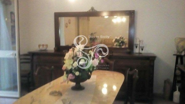 casa indipendente in vendita a Camporeale