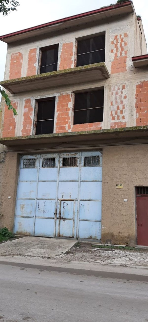 casa indipendente in vendita a Camporeale