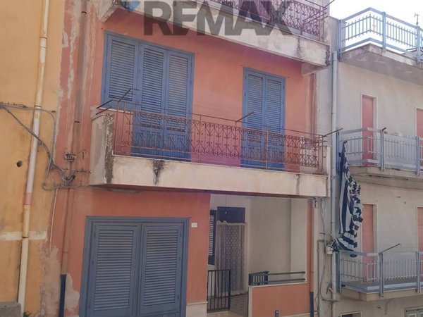 casa indipendente in vendita a Camporeale