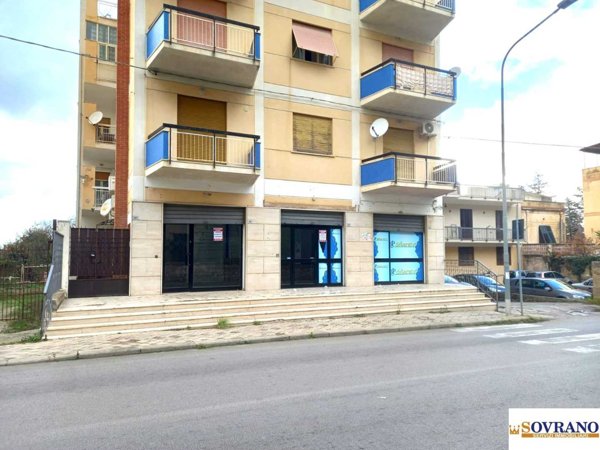 locale commerciale in vendita a Capaci