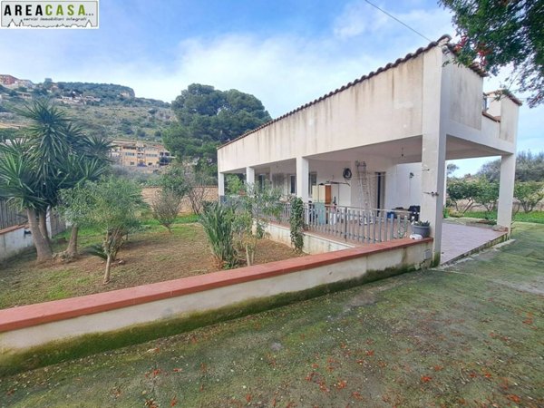 casa indipendente in vendita a Capaci in zona Villaggio Sommariva