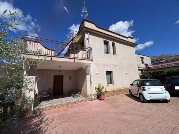 casa indipendente in vendita a Capaci