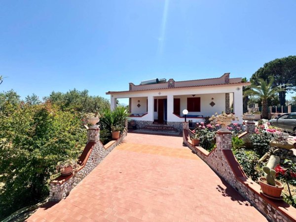 casa indipendente in vendita a Capaci