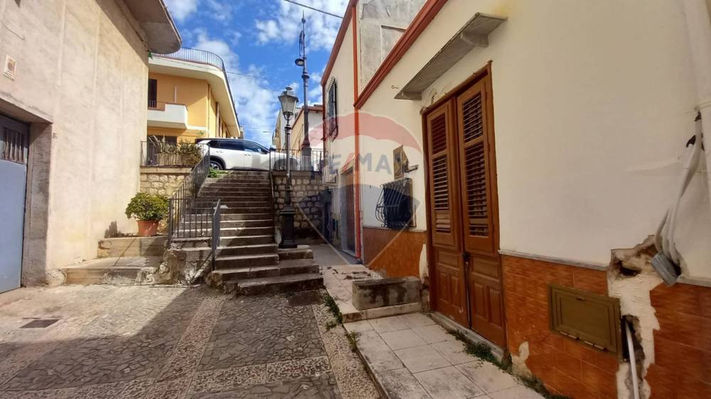casa indipendente in vendita a Capaci