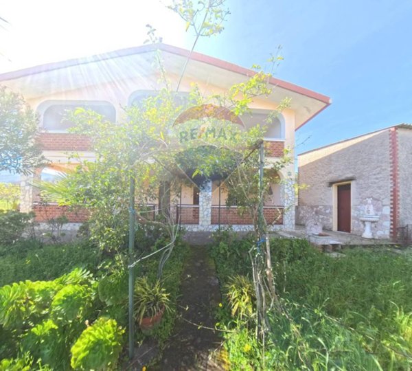 casa indipendente in vendita a Capaci