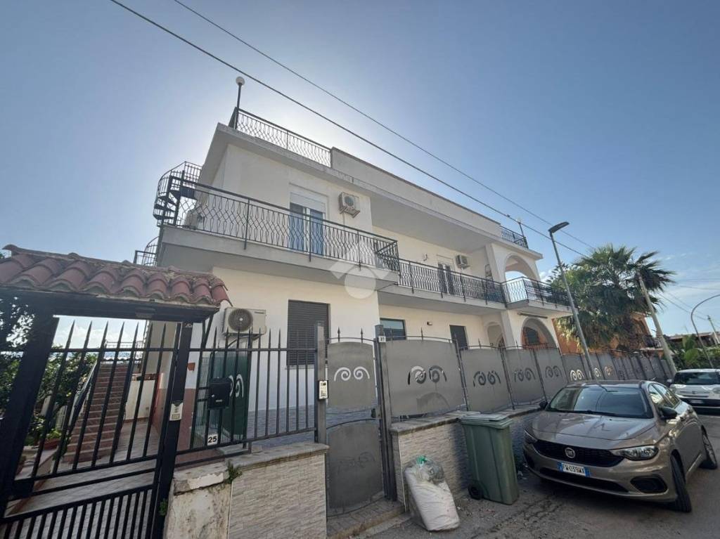 casa indipendente in vendita a Capaci