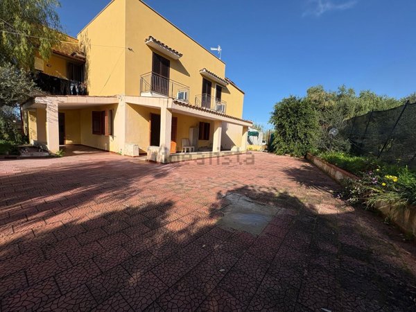 casa indipendente in vendita a Capaci