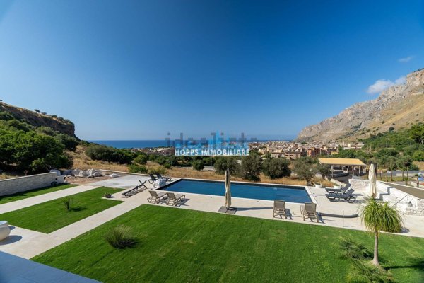 casa indipendente in vendita a Capaci