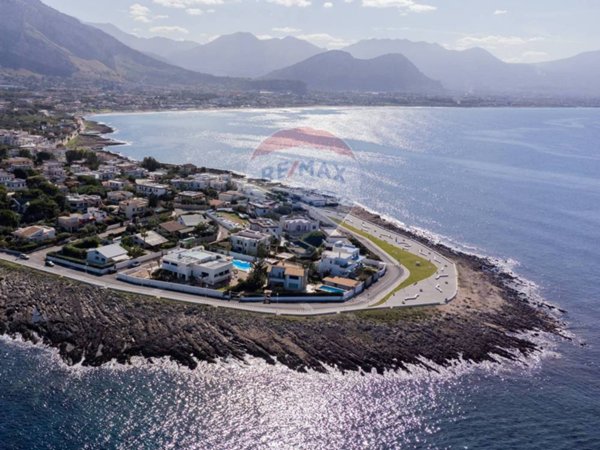 casa indipendente in vendita a Capaci