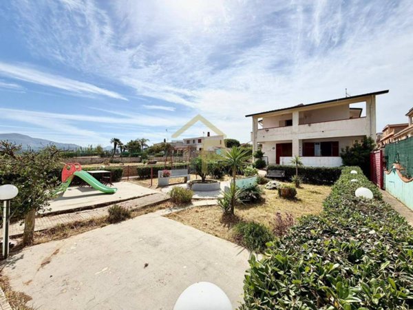 casa indipendente in vendita a Capaci