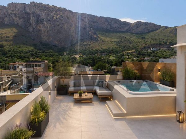 casa semindipendente in vendita a Capaci