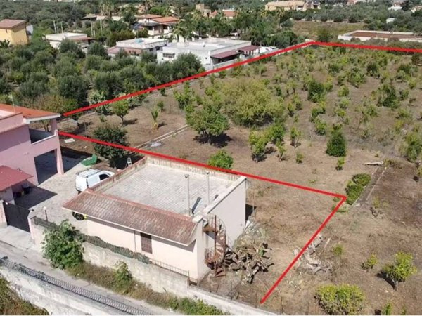 terreno edificabile in vendita a Carini in zona Villagrazia di Carini
