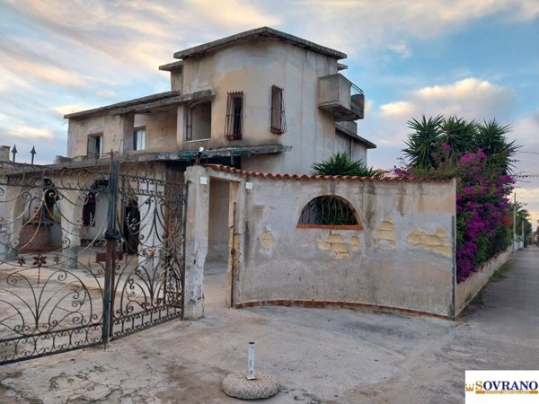 casa indipendente in vendita a Carini