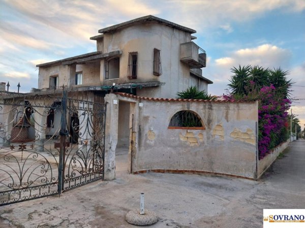 casa indipendente in vendita a Carini